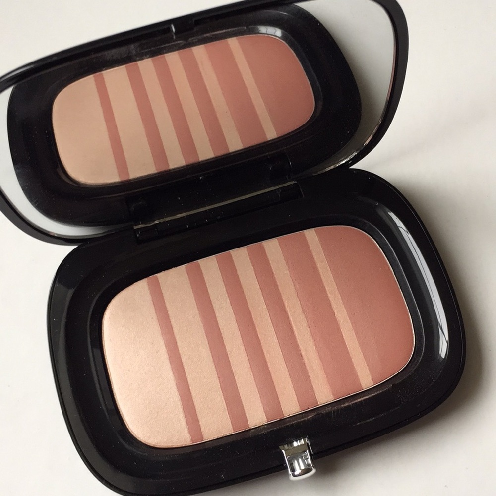 Marc Jacobs Air Blush in 506 Flesh & Fantasy